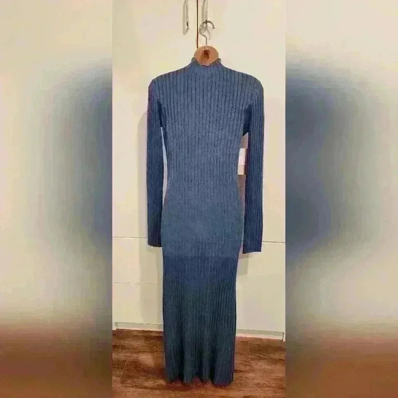 JustFab Woman's Mock Neck Midi Rib Dress in Stormy Grey Size Large - Picture 3 of 9